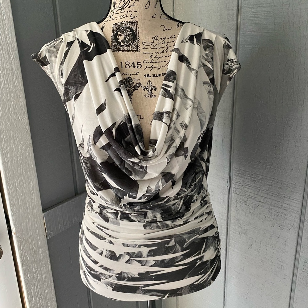 Moa Moa Blouse Size Medium
